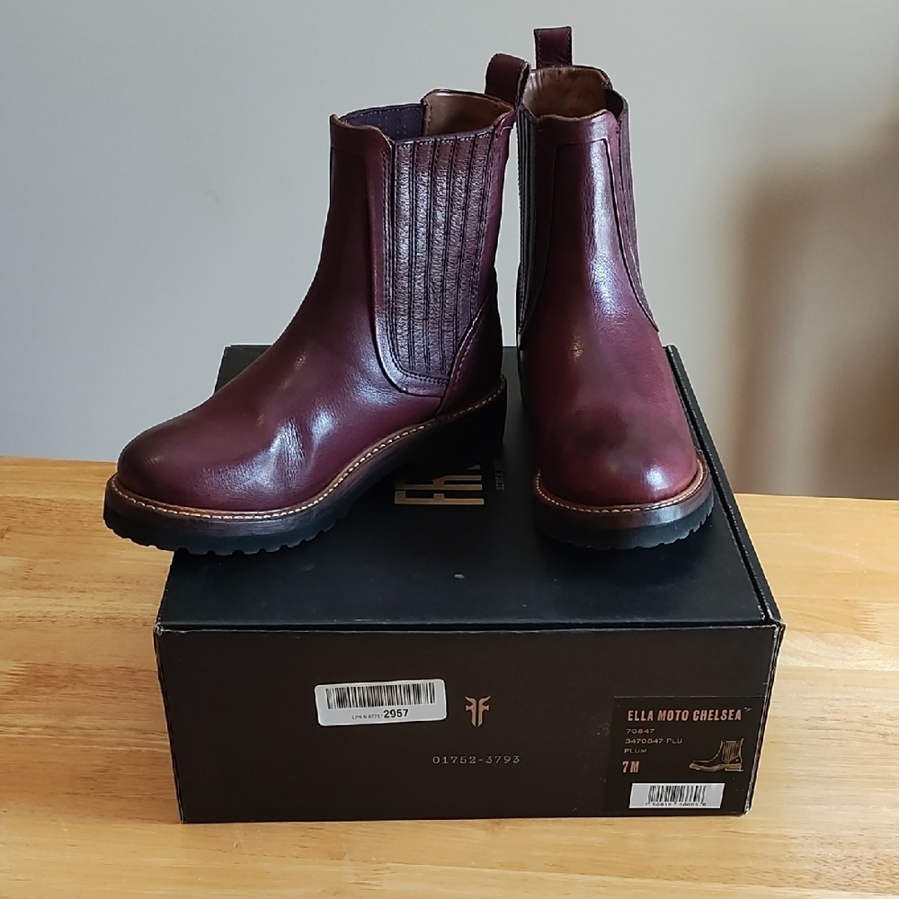 Frye 'Ella' Moto Plum Chelsea Boots